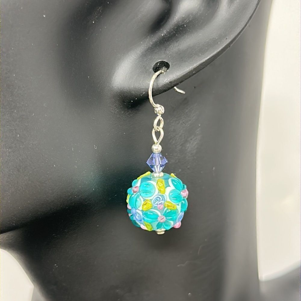 Costume jewelry flower glass earrings